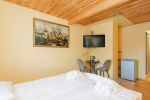 No. 4 Room with one double bed and a separate bathroom on the first floor. - 3