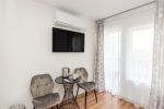 No. 5 Room with one double bed and a separate bathroom, balcony and air conditioning on the second floor. - 3