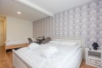 No. 7 Room with one double and one single bed, with a separate bathroom on the second floor. - 4