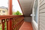No. 10 Room with one double bed and a separate bathroom, air conditioning and a balcony in the attic. - 5