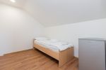 No. 11 Two connecting rooms (there is no door between the rooms) with one double and one single bed, with a separate bathroom, air conditioning and a balcony in the attic. - 5